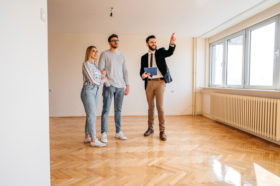 Kezd elegük lenni a vevőknek a lakásdrágulásból