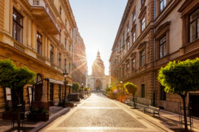 Véget ért a lakáspiaci kereslet zuhanórepülése júniusban