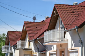 Tovább csökkentek a lakásárak novemberben