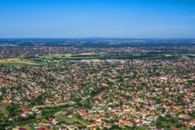 2023-ban leállt a lakásárak növekedése, de új sztárrégiók vannak felemelkedőben