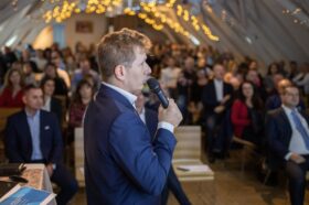 Balla Ákos az ingatlan.com Konferencia előadói között – a közvetítői felkészültségről és a szakma nehézségeiről kérdeztük