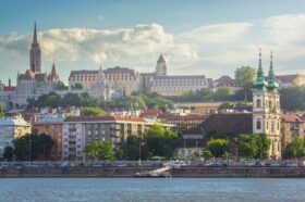 Még mindig Budapesté az egyik legmegfizethetőbb lakáspiac a régiós fővárosok közül