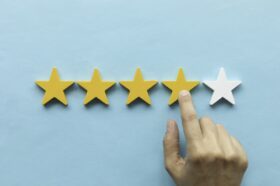 Káromkodásszűrő és értékelés bejelentése: megérkezett a partner értékelés moderáció!