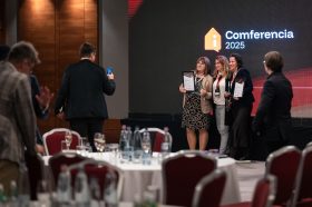 Átadtuk az első iCompass díjakat – Példamutató ingatlanosokat díjazott az ingatlan.com