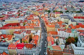 Zárul az olló a régiós fővárosok lakásárai között, de többet kell dolgozni a lakásvásárláshoz